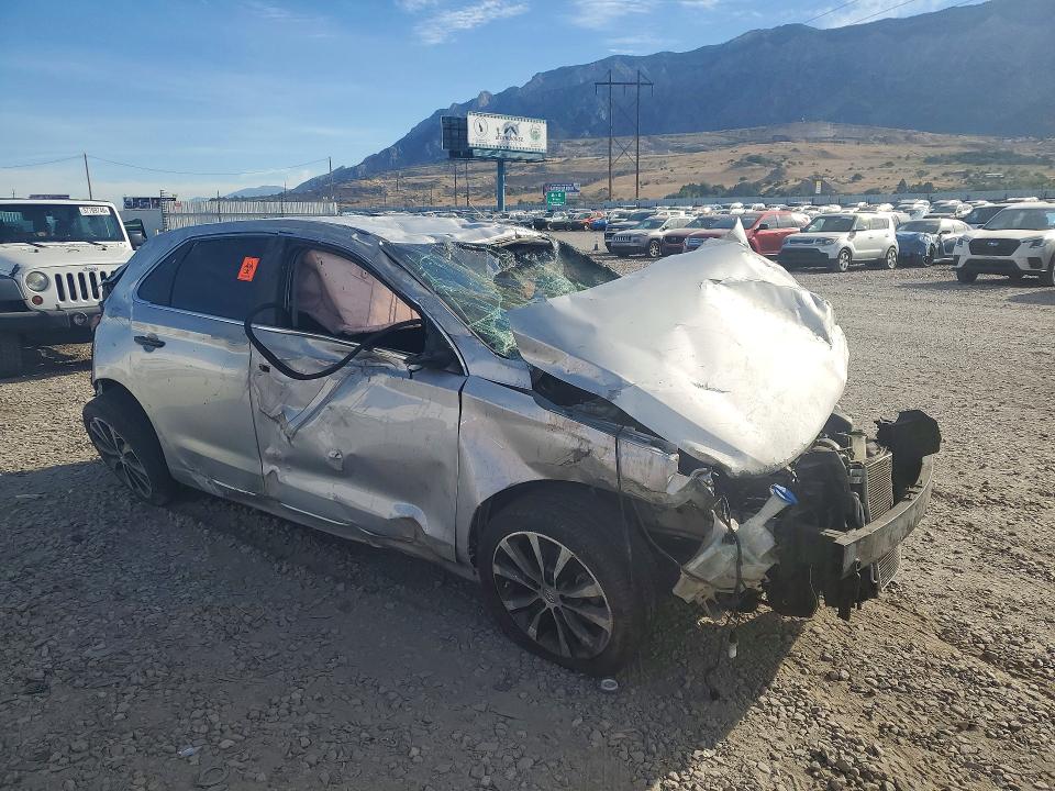 2018 Hyundai Elantra Gt მანქანა იყიდება აუქციონზე, vin: KMHH35LE5JU039168, აუქციონის ნომერი: 57431596