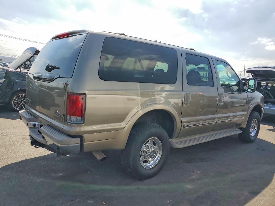 59336306 :رقم المزاد ، 1FMSU43F02EA77747 vin ، 2002 Ford Excursion مزاد بيع