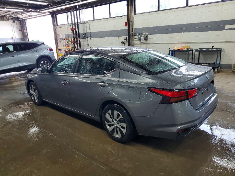 56484836 :رقم المزاد ، 1N4BL4BV0PN376989 vin ، 2023 Nissan Altima مزاد بيع