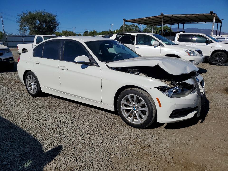 Aukcja sprzedaży 2017 Bmw 320, vin: WBA8A9C52HK620504, numer aukcji: 58121976