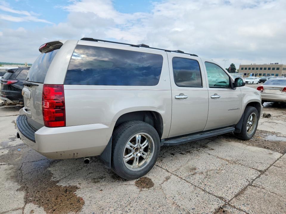 2007 Chevrolet Suburban მანქანა იყიდება აუქციონზე, vin: 3GNFK16377G104509, აუქციონის ნომერი: 58771166