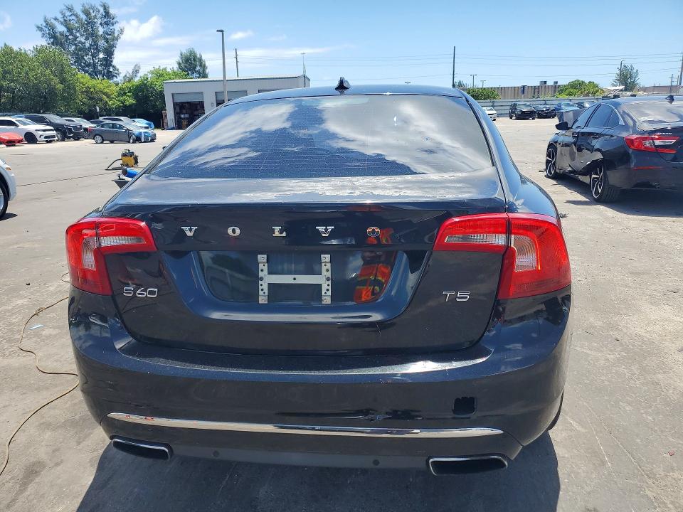 2016 Volvo S60 მანქანა იყიდება აუქციონზე, vin: LYV402FK0GB109805, აუქციონის ნომერი: 58235046