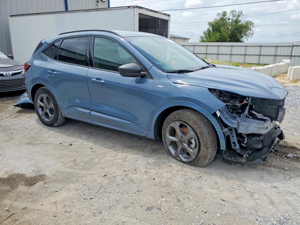 55747526 :رقم المزاد ، 1FMCU0MN1RUB41555 vin ، 2024 Ford Escape مزاد بيع