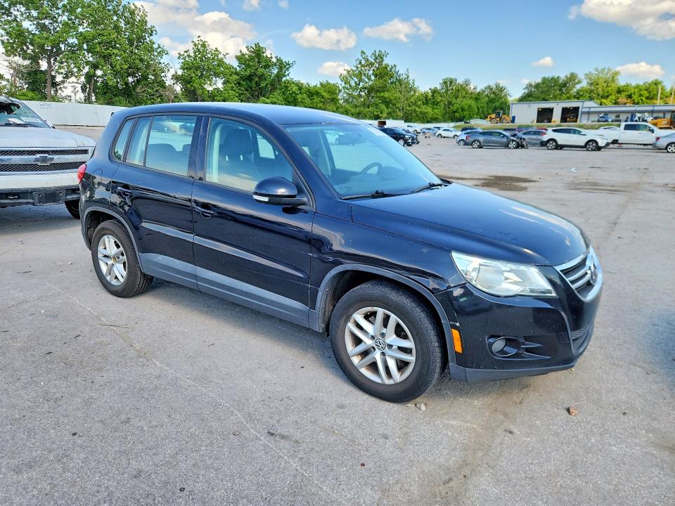 2011 Volkswagen Tiguan მანქანა იყიდება აუქციონზე, vin: WVGBV7AXXBW534469, აუქციონის ნომერი: 57749126