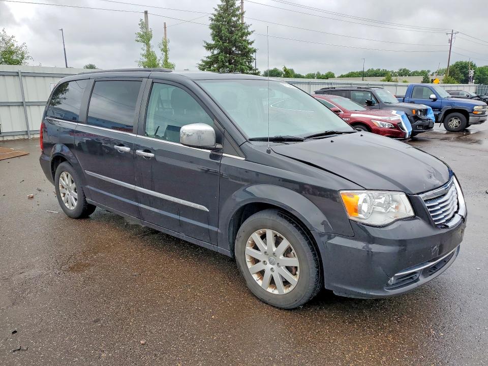 Продажа на аукционе авто 2015 Chrysler Town & Country, vin: 2C4RC1BG2FR553679, номер лота: 57704326