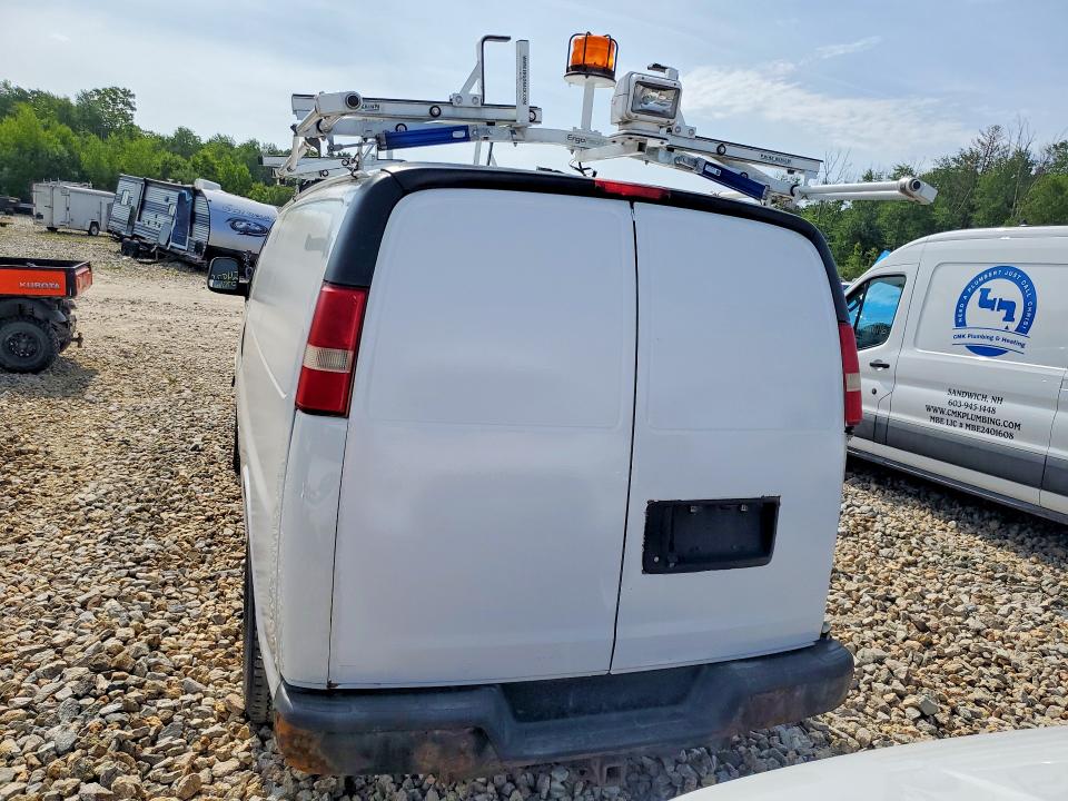 58499146 :رقم المزاد ، 1GCWGFCFXF1167607 vin ، 2015 Chevrolet Express G2500 مزاد بيع