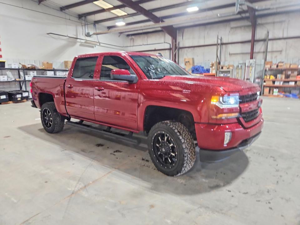 Продажа на аукционе авто 2018 Chevrolet Silverado, vin: 3GCUKREC1JG632943, номер лота: 58381466