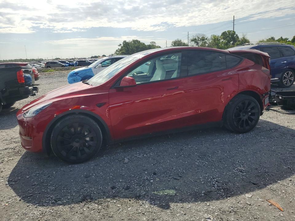 56502946 :رقم المزاد ، 7SAYGDEE6SA352627 vin ، 2025 Tesla Model Y مزاد بيع