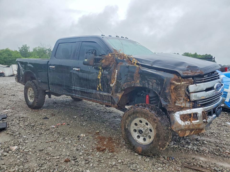 56095086 :رقم المزاد ، 1FT8W3BT8HED63431 vin ، 2017 Ford F350 مزاد بيع