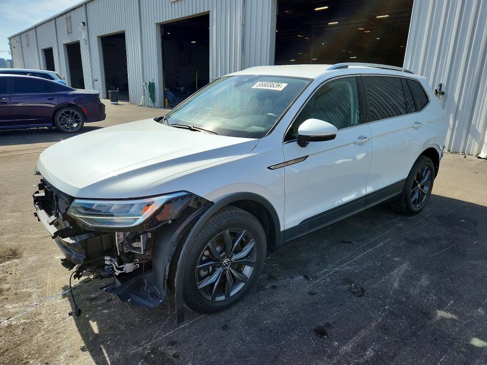 2023 Volkswagen Tiguan მანქანა იყიდება აუქციონზე, vin: 3VV3B7AX6PM141482, აუქციონის ნომერი: 55603636