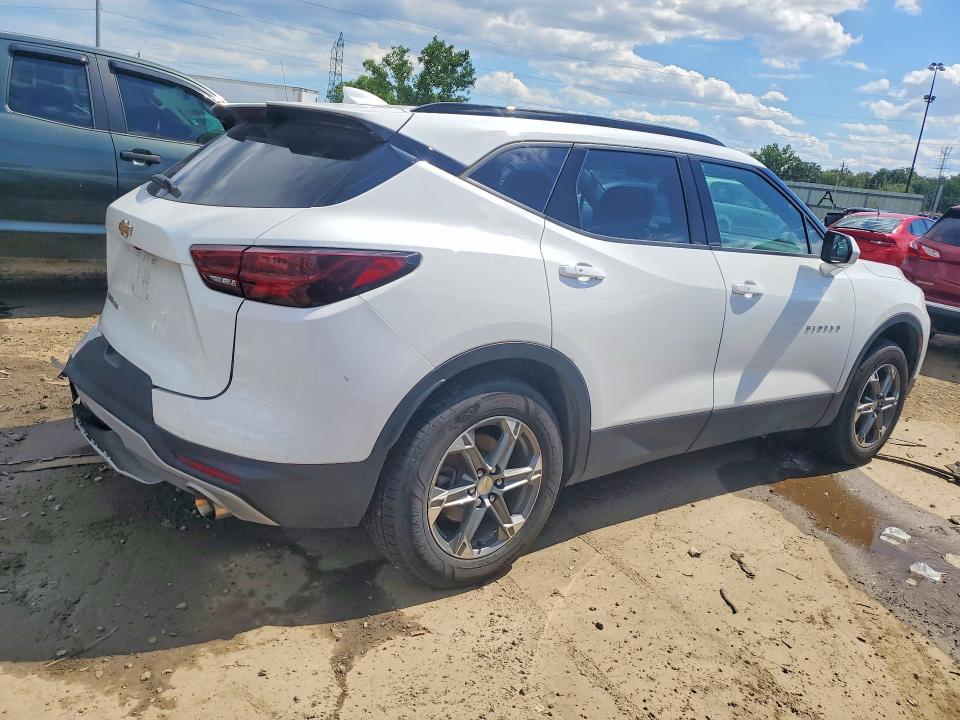 Продажа на аукционе авто 2024 Chevrolet Blazer, vin: 3GNKBHR43RS139835, номер лота: 58040676
