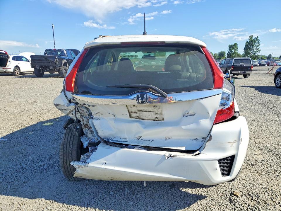 57864146 :رقم المزاد ، JHMGK5H84HS019990 vin ، 2017 Honda Fit مزاد بيع