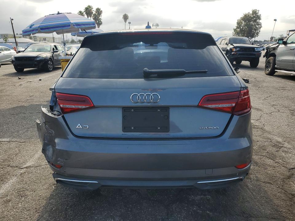 Aukcja sprzedaży 2018 Audi A3, vin: WAUUPBFF5JA067934, numer aukcji: 85982365