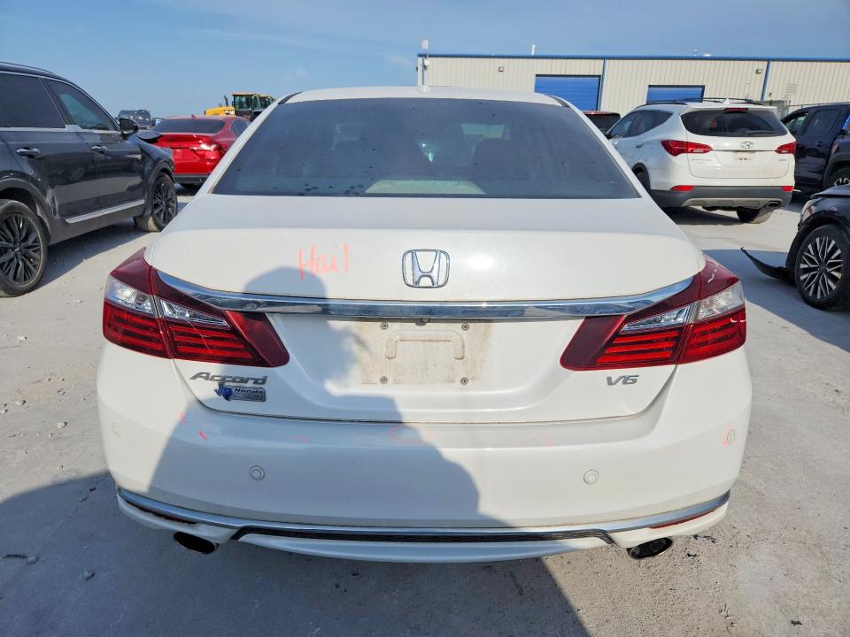58766026 :رقم المزاد ، 1HGCR3F01GA012577 vin ، 2016 Honda Accord مزاد بيع