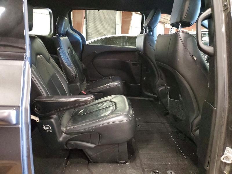 Продажа на аукционе авто 2018 Chrysler Pacifica, vin: 2C4RC1BG3JR353970, номер лота: 57577106