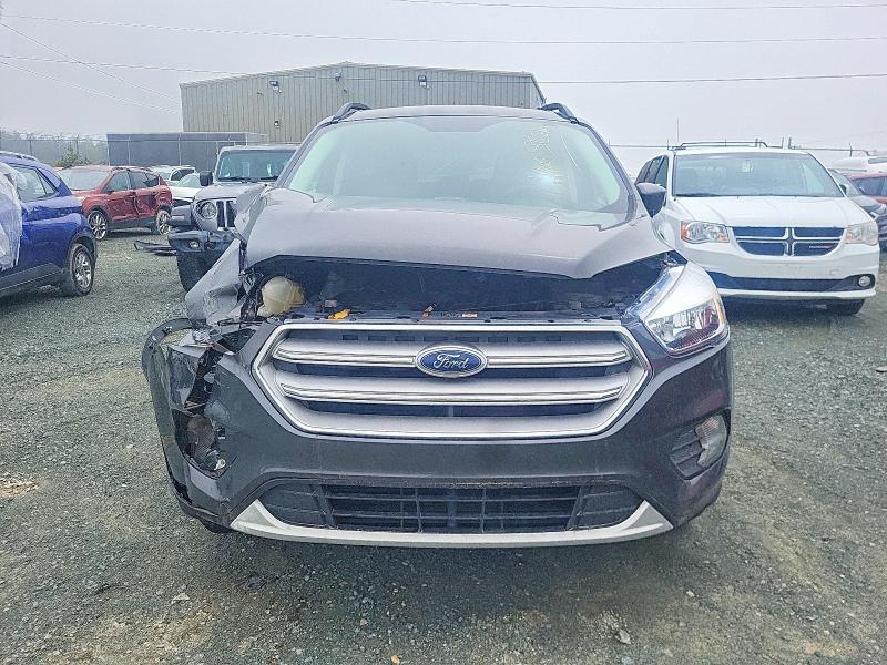 56808186 :رقم المزاد ، 1FMCU9GD6JUC97022 vin ، 2018 Ford Escape مزاد بيع