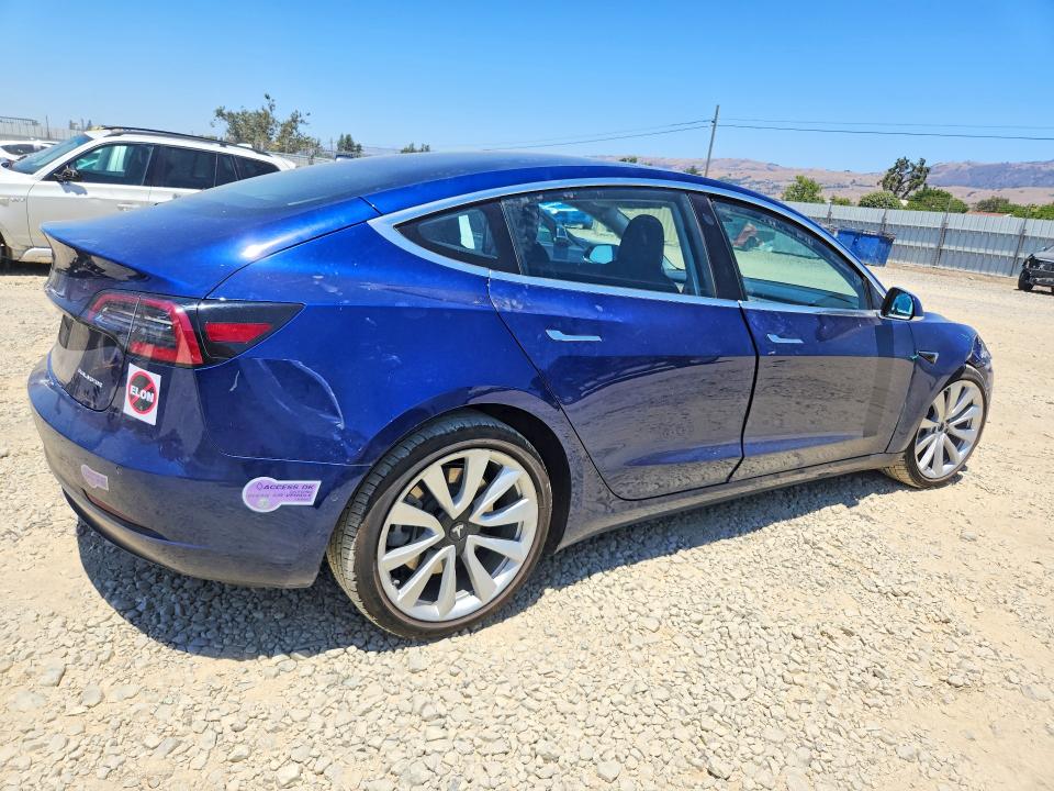 Продажа на аукционе авто 2018 Tesla Model 3, vin: 5YJ3E1EB9JF146608, номер лота: 58992586