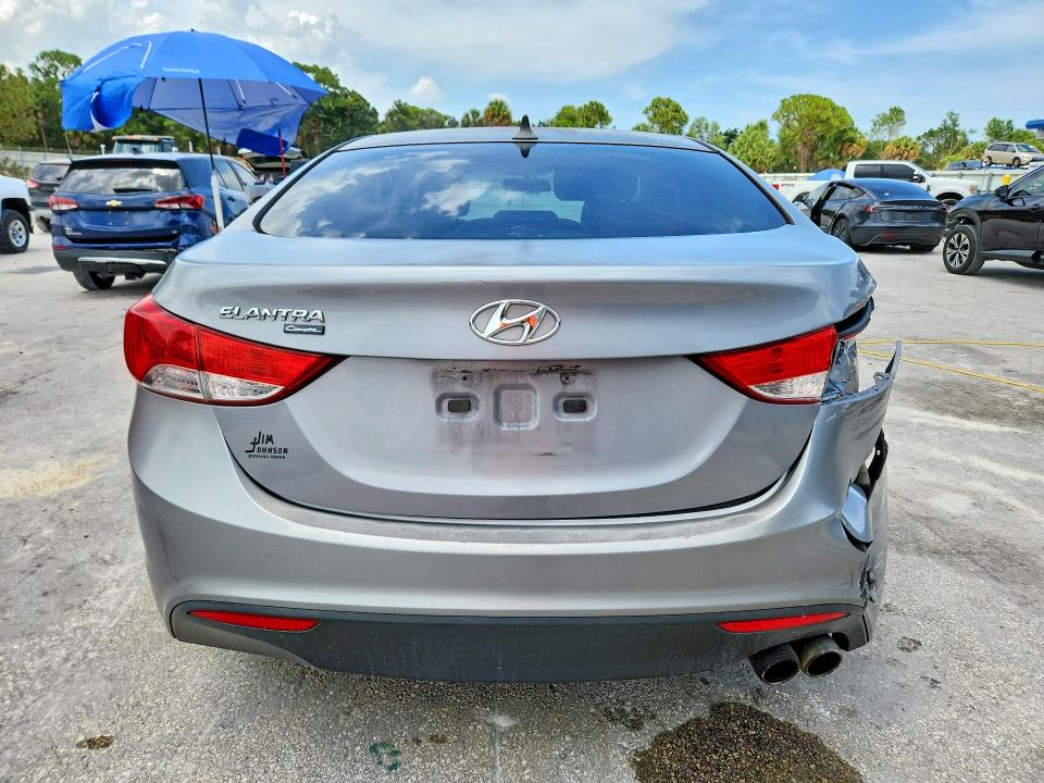 Продажа на аукционе авто 2013 Hyundai Elantra Coupe, vin: KMHDH6AE4DU009589, номер лота: 57881516