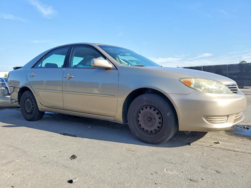 2005 Toyota Camry მანქანა იყიდება აუქციონზე, vin: 4T1BE32KX5U435274, აუქციონის ნომერი: 57579406