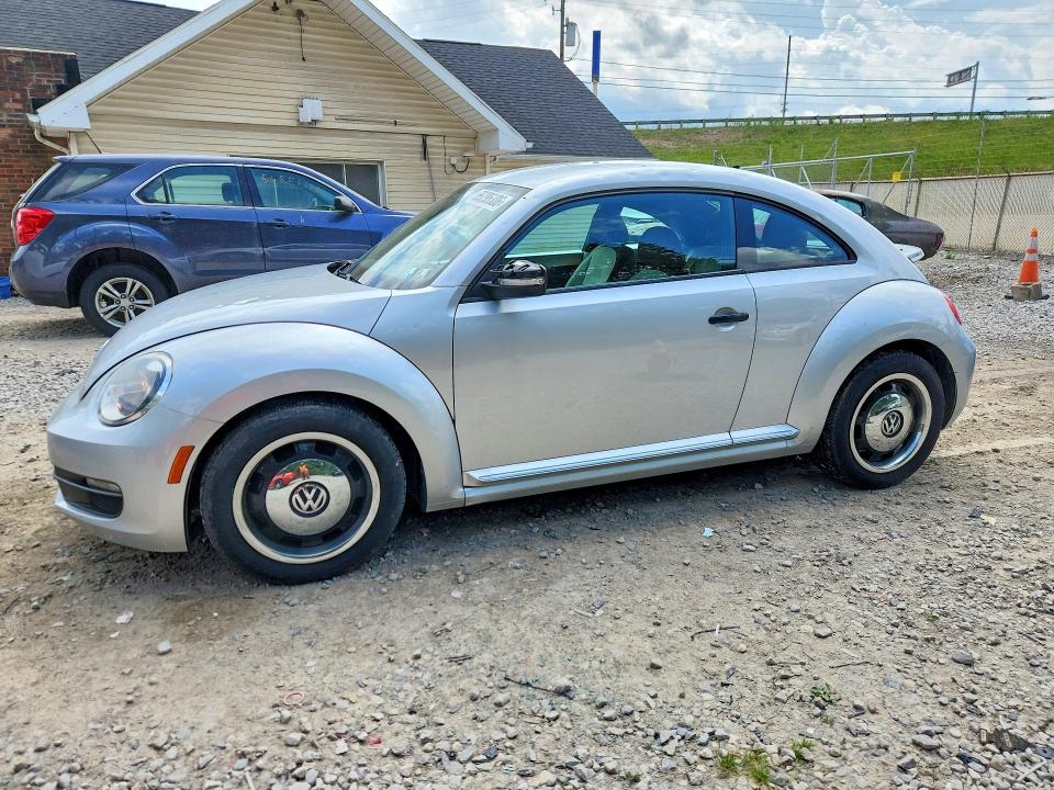Auction sale of the 2015 Volkswagen Beetle, vin: 3VWF17AT9FM606893, lot number: 55295386