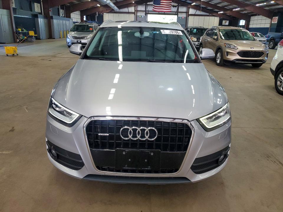 58329786 :رقم المزاد ، WA1GFCFSXFR010766 vin ، 2015 Audi Q3 مزاد بيع