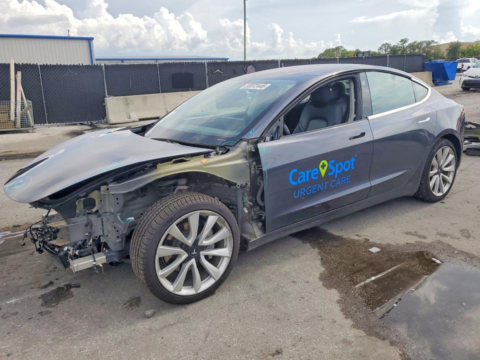 Продажа на аукционе авто 2018 Tesla Model 3, vin: 5YJ3E1EA1JF059616, номер лота: 58072446