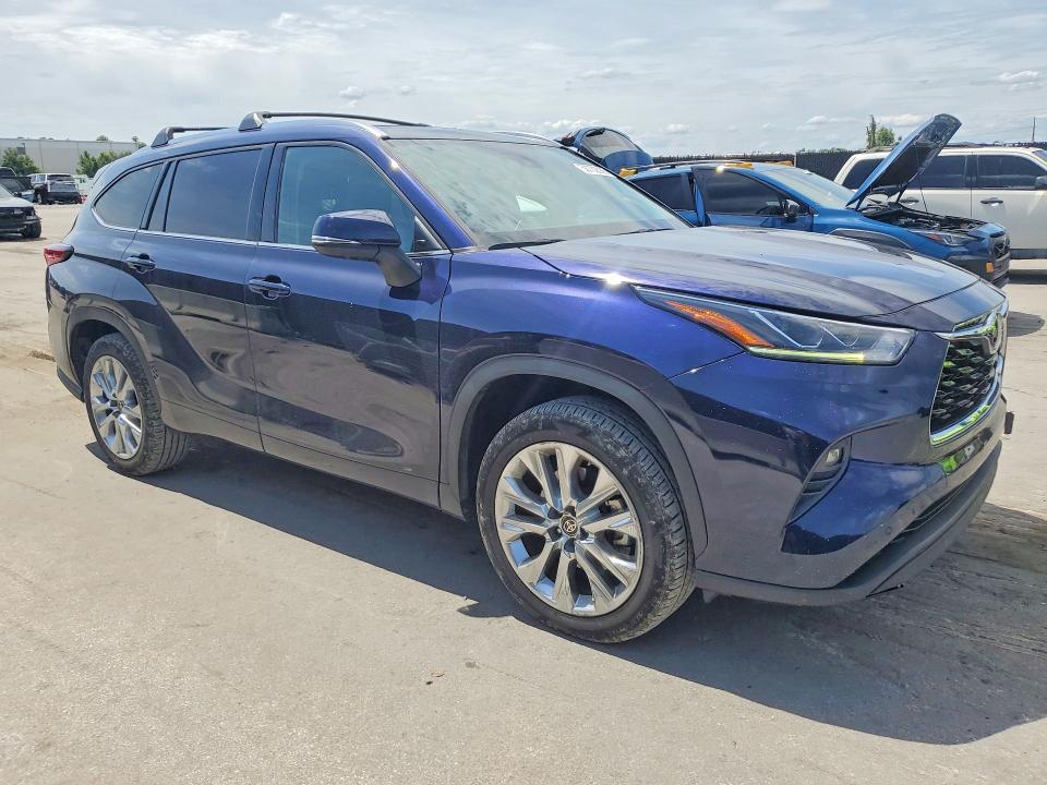 56739386 :رقم المزاد ، 5TDYZRAH7MS527876 vin ، 2021 Toyota Highlander مزاد بيع