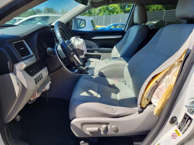 55824316 :رقم المزاد ، 5TDBZRFHXHS376424 vin ، 2017 Toyota Highlander مزاد بيع