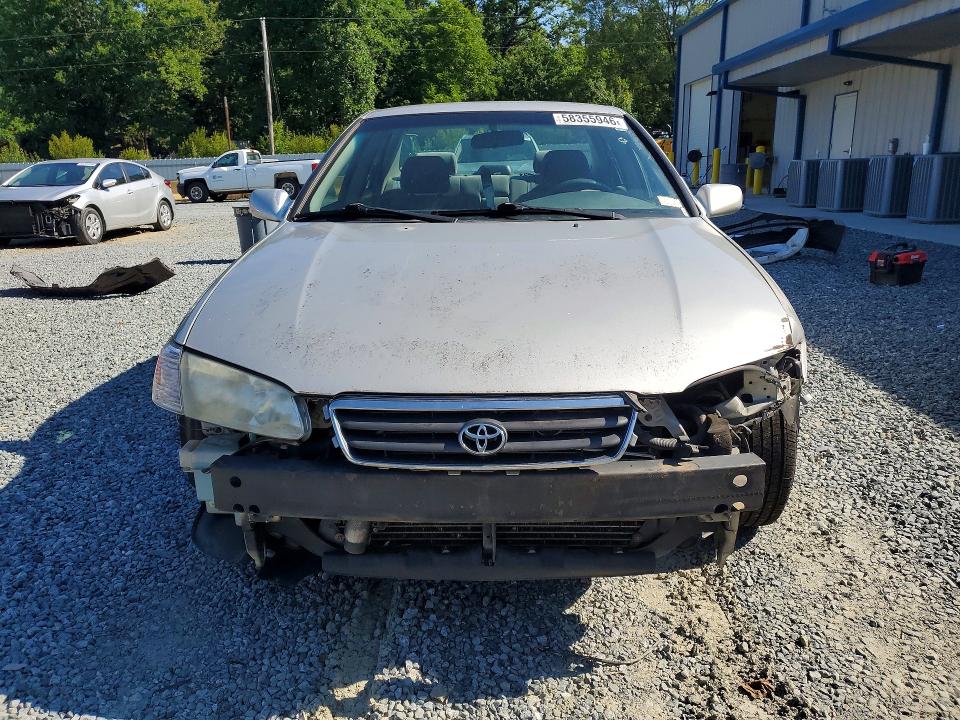 58355946 :رقم المزاد ، 4T1BG22K51U035072 vin ، 2001 Toyota Camry مزاد بيع