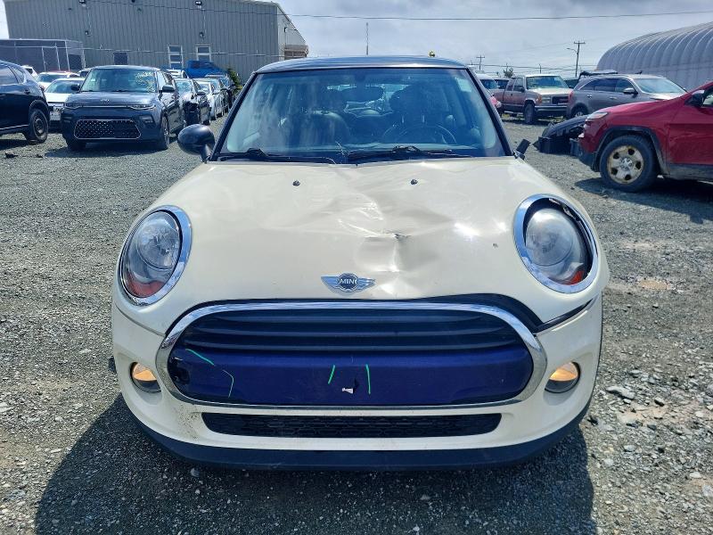 56026336 :رقم المزاد ، WMWXP5C59G3B76049 vin ، 2016 Mini Cooper مزاد بيع