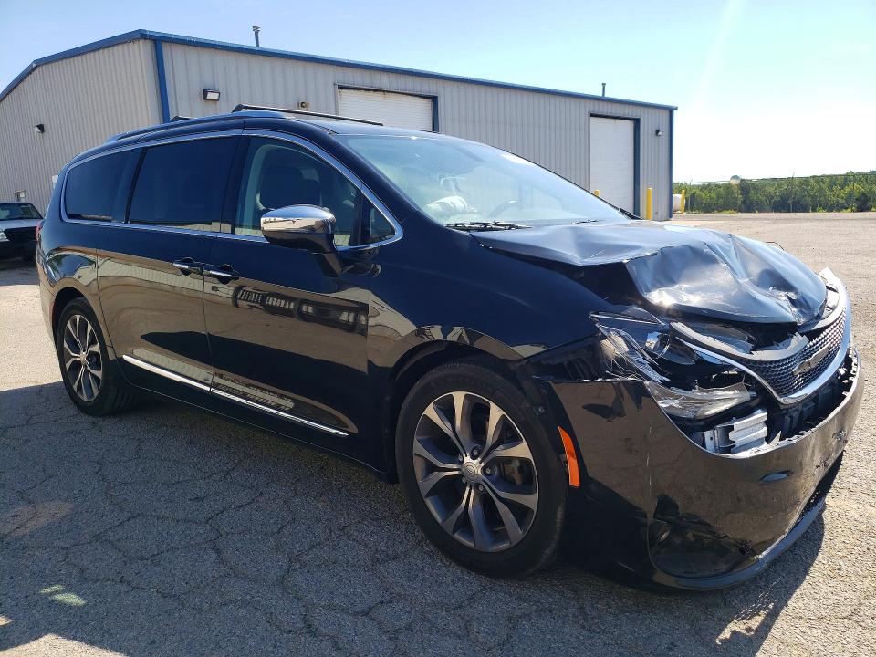 Продажа на аукционе авто 2018 Chrysler Pacifica, vin: 2C4RC1GG4JR104215, номер лота: 57426536