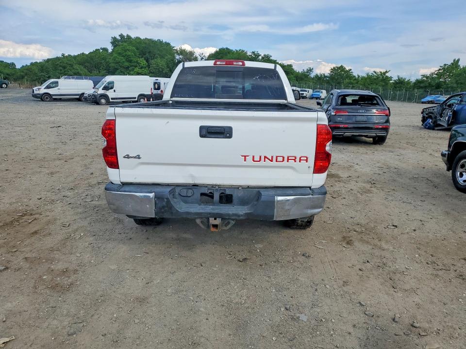 Продажа на аукционе авто 2015 Toyota Tundra, vin: 5TFUM5F12FX060428, номер лота: 55744516