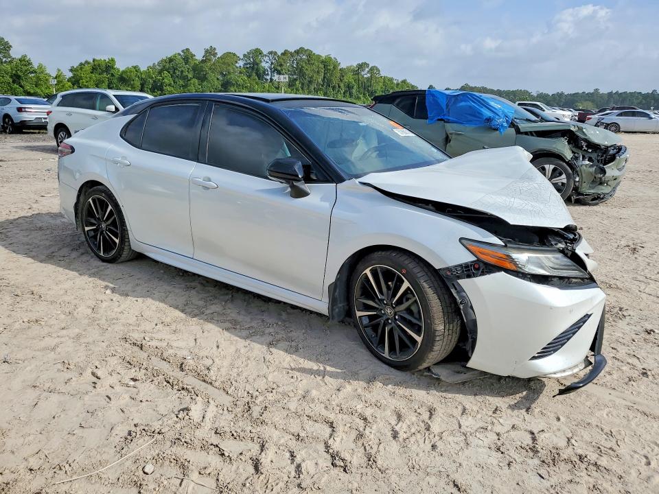 Продаж на аукціоні авто 2018 Toyota Camry, vin: 4T1BZ1HK4JU011647, номер лоту: 57860316