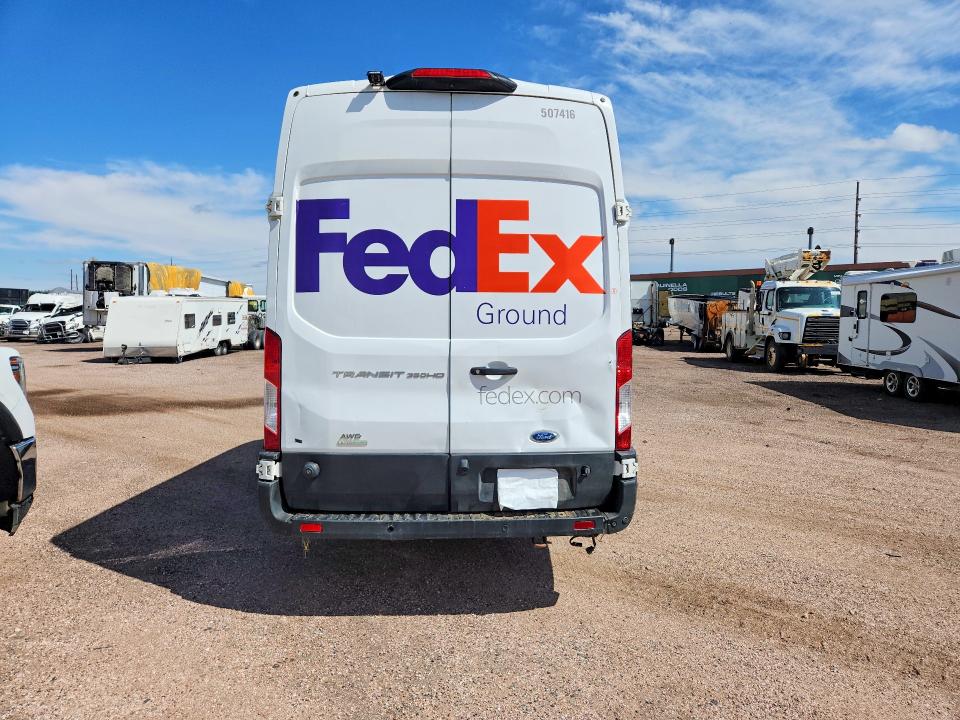 51969316 :رقم المزاد ، 1FTRU8UG1NKA66747 vin ، 2022 Ford Transit مزاد بيع