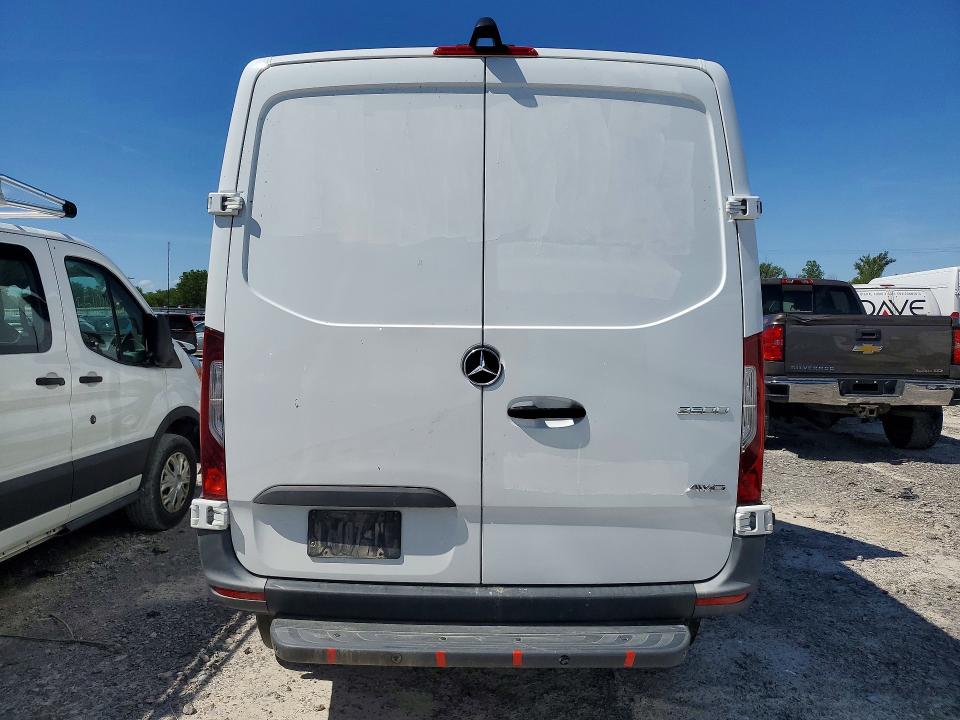 54325856 :رقم المزاد ، W1Y4NBVY9PT146933 vin ، 2023 Mercedes Benz Sprinter مزاد بيع