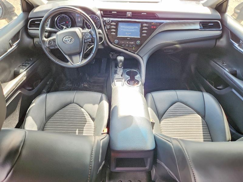 57520196 :رقم المزاد ، 4T1G11AK1LU929575 vin ، 2020 Toyota Camry مزاد بيع