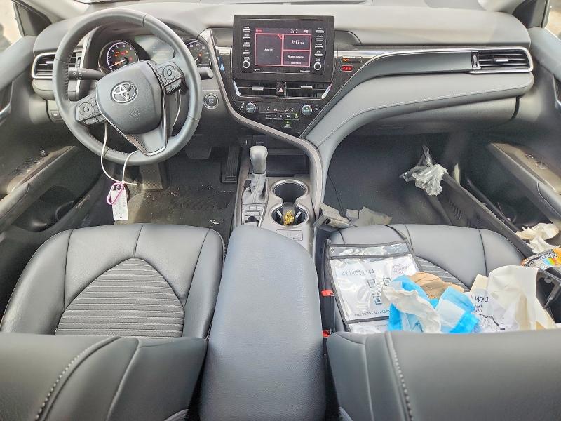 55318696 :رقم المزاد ، 4T1T11BK3NU061207 vin ، 2022 Toyota Camry مزاد بيع