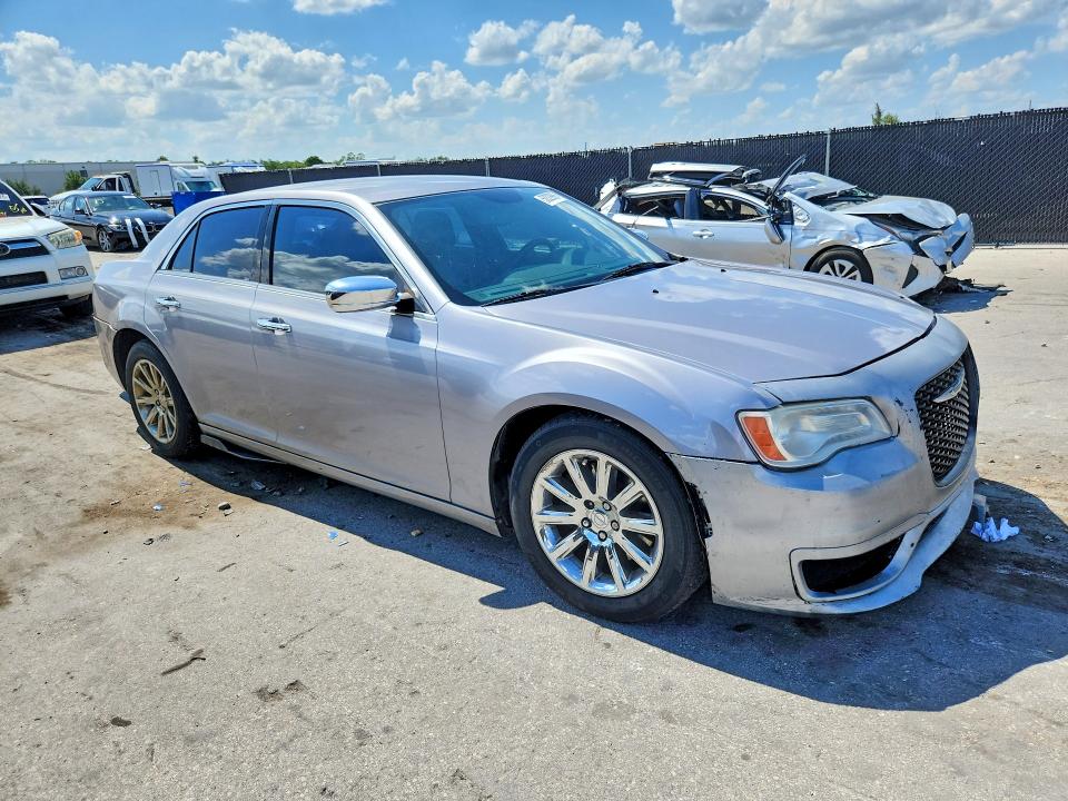 2014 Chrysler 300c მანქანა იყიდება აუქციონზე, vin: 2C3CCAET0EH118263, აუქციონის ნომერი: 58329906