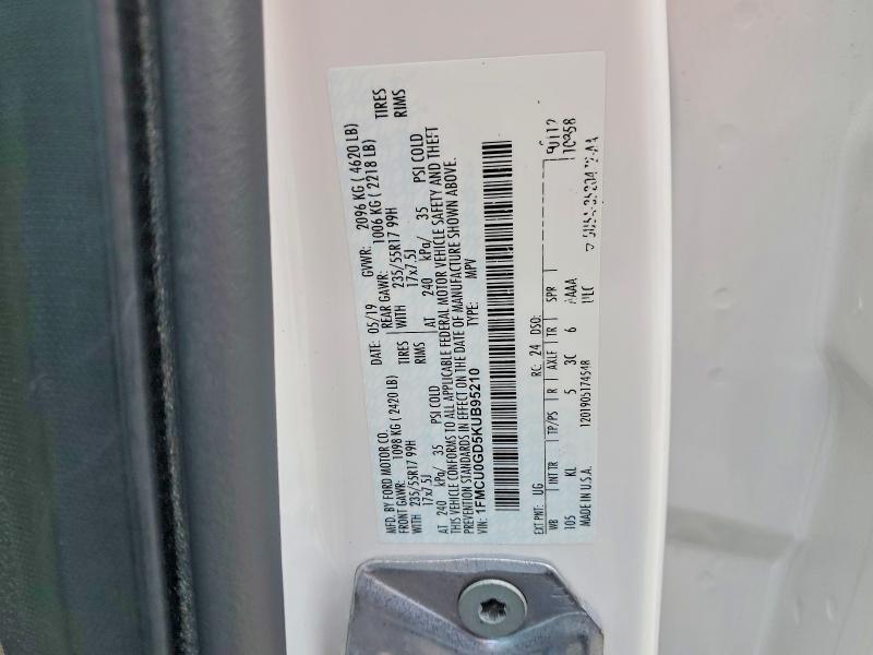 Продаж на аукціоні авто 2019 Ford Escape, vin: 1FMCU0GD5KUB95210, номер лоту: 52582216