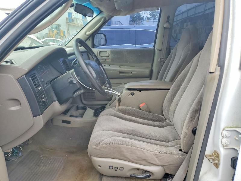 56761516 :رقم المزاد ، 1B7HG38NX2S702673 vin ، 2002 Dodge Dakota مزاد بيع
