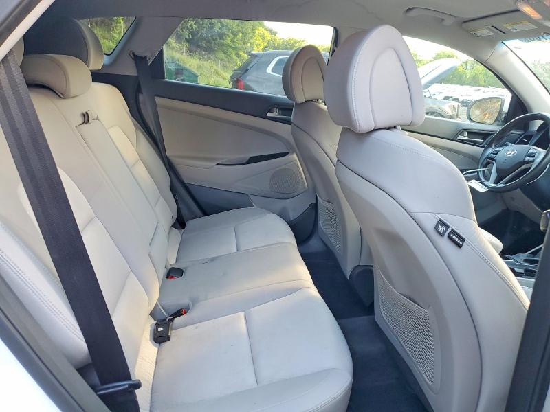 57322706 :رقم المزاد ، KM8J3CA27HU300566 vin ، 2017 Hyundai Tucson مزاد بيع