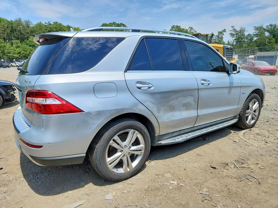 59071106 :رقم المزاد ، 4JGDA5HB2CA014753 vin ، 2012 Mercedes-benz Ml مزاد بيع