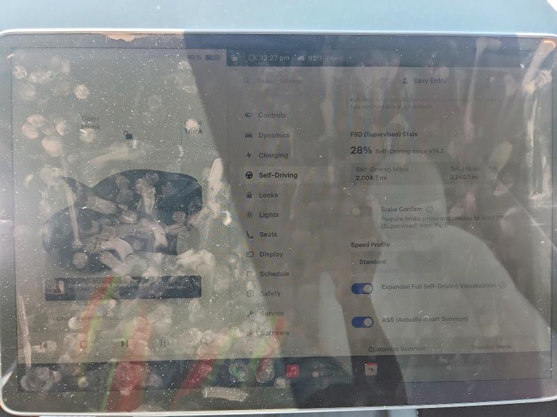 2024 Tesla Model Y მანქანა იყიდება აუქციონზე, vin: 7SAYGDEDXRF103672, აუქციონის ნომერი: 57854956