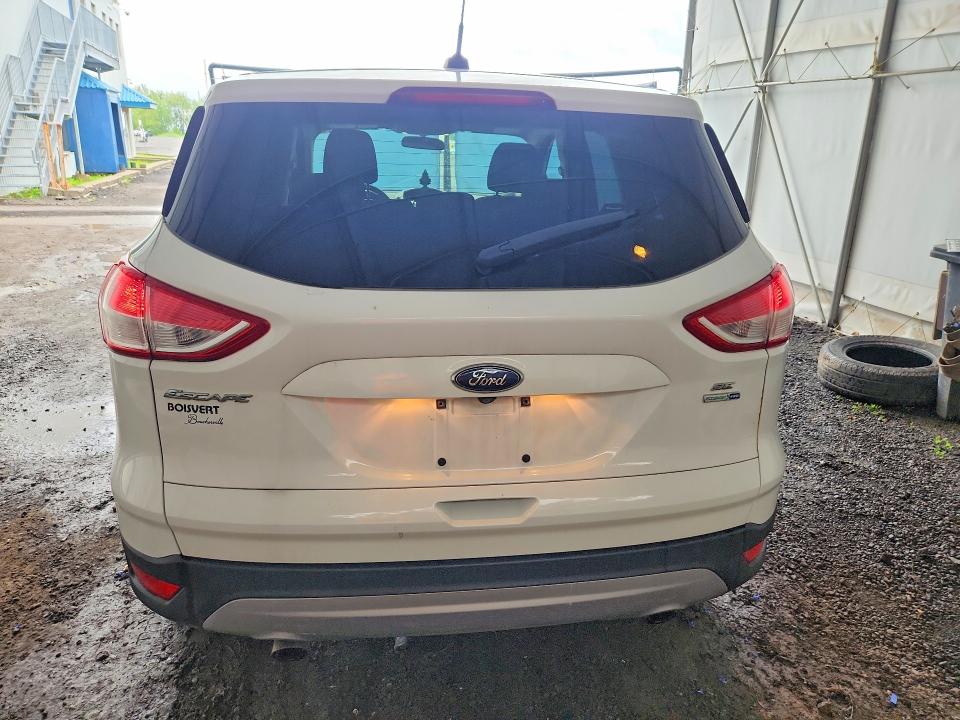 2015 Ford Escape მანქანა იყიდება აუქციონზე, vin: 1FMCU9GX9FUB51540, აუქციონის ნომერი: 57933506