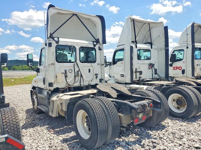Продаж на аукціоні авто 2018 Freightliner Cascadia 113, vin: 3AKBGADV2JSJN2827, номер лоту: 54423916