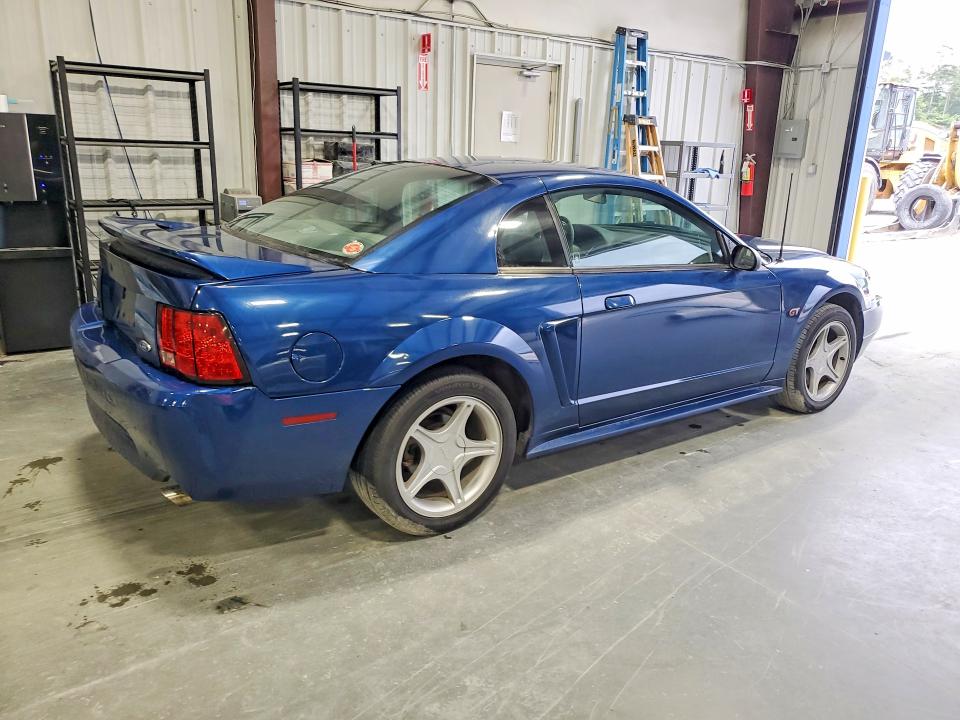 56568666 :رقم المزاد ، 1FAFP42X9YF177944 vin ، 2000 Ford Mustang مزاد بيع
