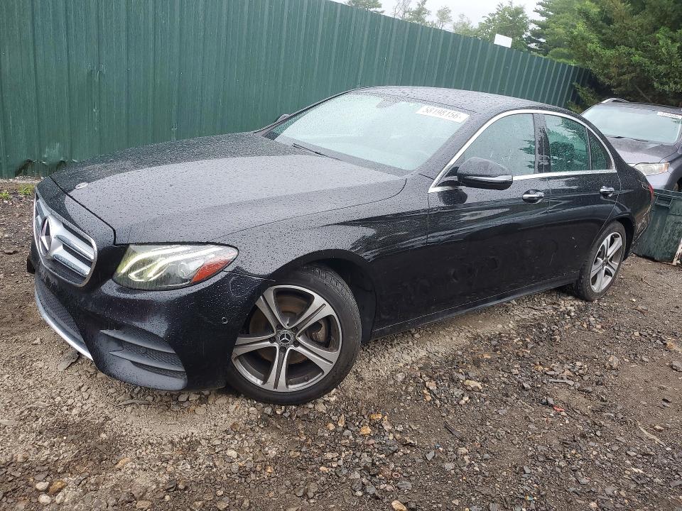 58198156 :رقم المزاد ، WDDZF4KB2JA478367 vin ، 2018 Mercedes-benz E مزاد بيع