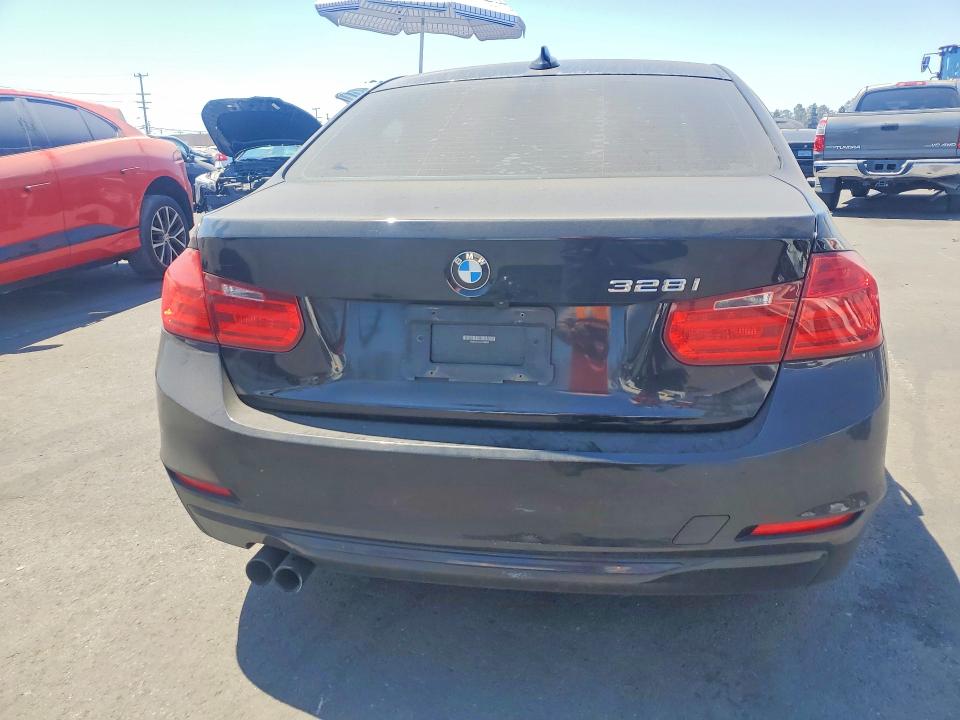 2012 Bmw 328 მანქანა იყიდება აუქციონზე, vin: WBA3C1C57CF430026, აუქციონის ნომერი: 57736756