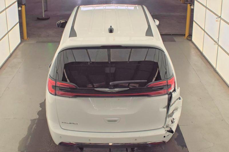 Продажа на аукционе авто 2023 Chrysler Pacifica, vin: 2C4RC1FGXPR559578, номер лота: 59644206
