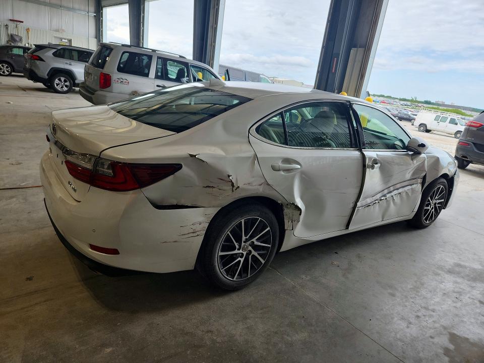 57071576 :رقم المزاد ، 58ABK1GG0HU077553 vin ، 2017 Lexus Es مزاد بيع